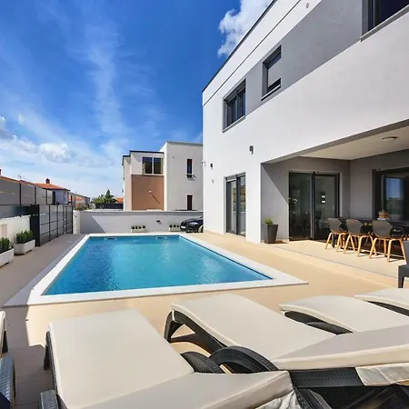 Villa Baby
